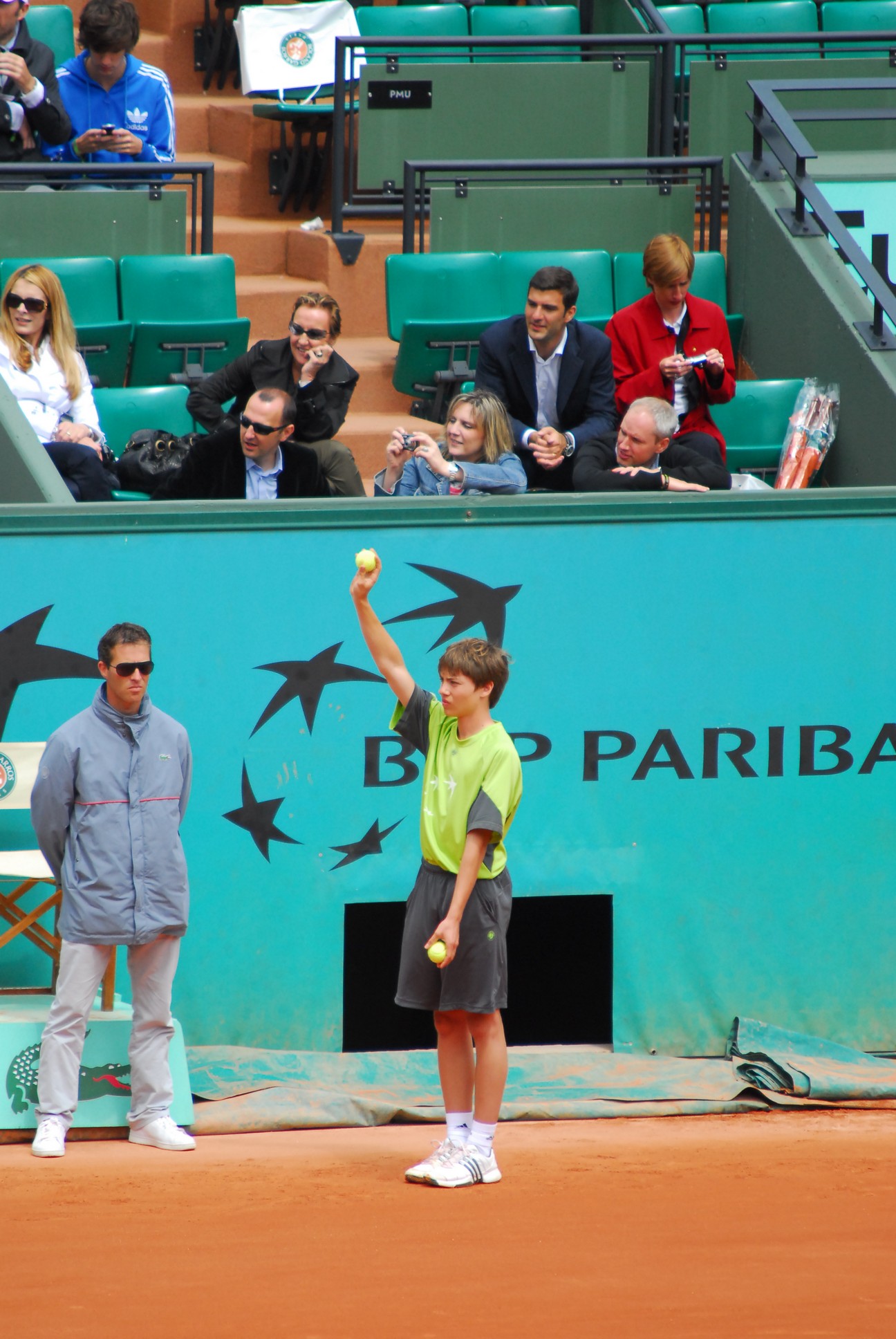 20090526   Roland Garros   Ballenjongens   010